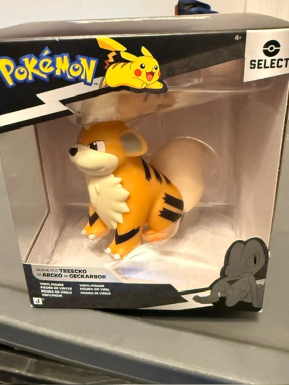 Pokemon Select error Growlithe boxed figure